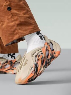 Coconut Perforated Sandals Summer Casual Slippers Beach Walking Shoes Lightweigh